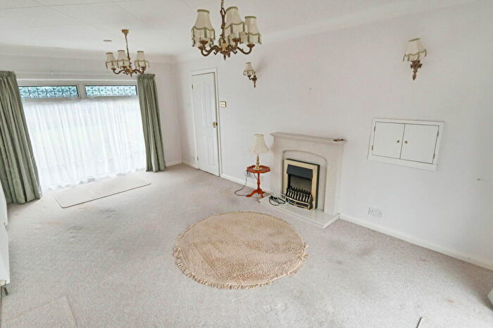 2 Bedroom Semi-Detached Bungalow For Sale In Wattendon Road, Kenley, CR8