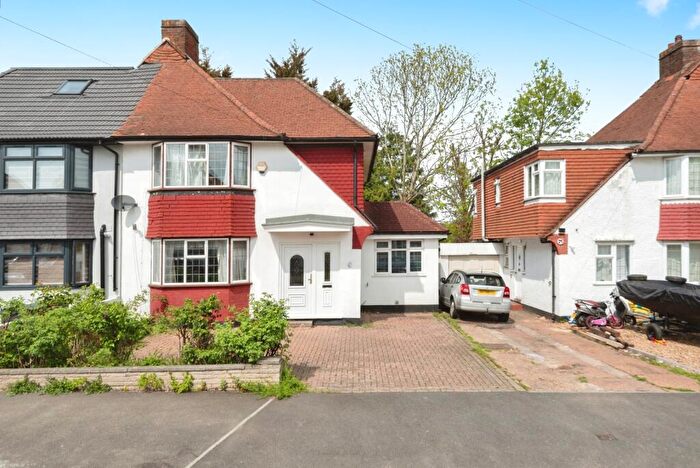 5 Bedroom Semi-Detached House For Sale In Knightwood Crescent, New Malden, KT3
