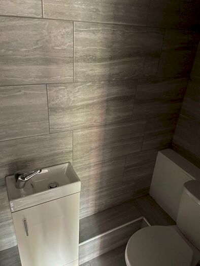 Studio To Rent In [F-] A Rockstone Lane, Southampton, Hampshire, SO14