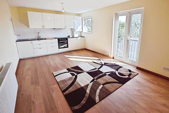 1 Bedroom Flat To Rent In Audley Road, Stonecutter House, NW4