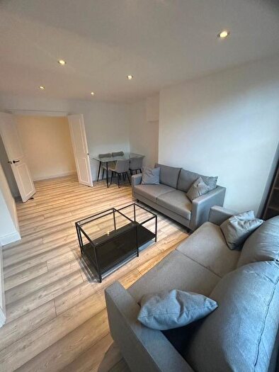 1 Bedroom Flat To Rent In Bishopsgate, London, EC2M