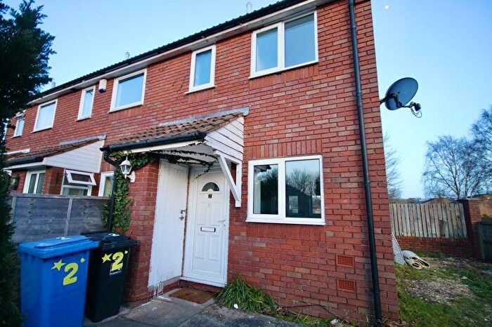 2 Bedroom End Of Terrace House To Rent In Mapperton Close, Poole, BH17