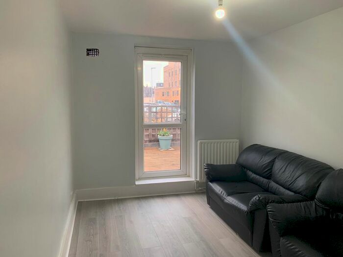 4 Bedroom Terraced House To Rent In Hereward Road, Tooting Broadway, SW17