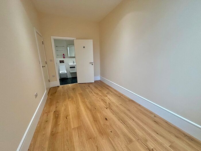 2 Bedroom Flat For Sale In The Dock Office, Salford Quays, Manchester, M50