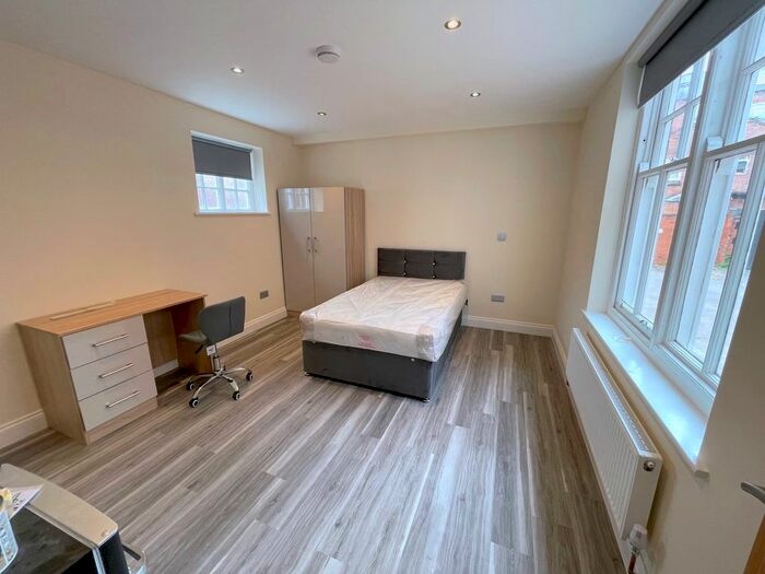 Studio To Rent In Flat Upper New Walk, Leicester, LE1