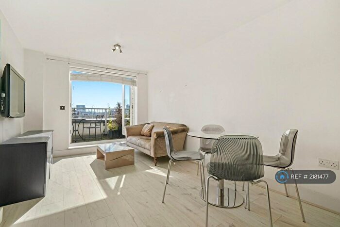 1 Bedroom Flat To Rent In East End Mission, London, E1