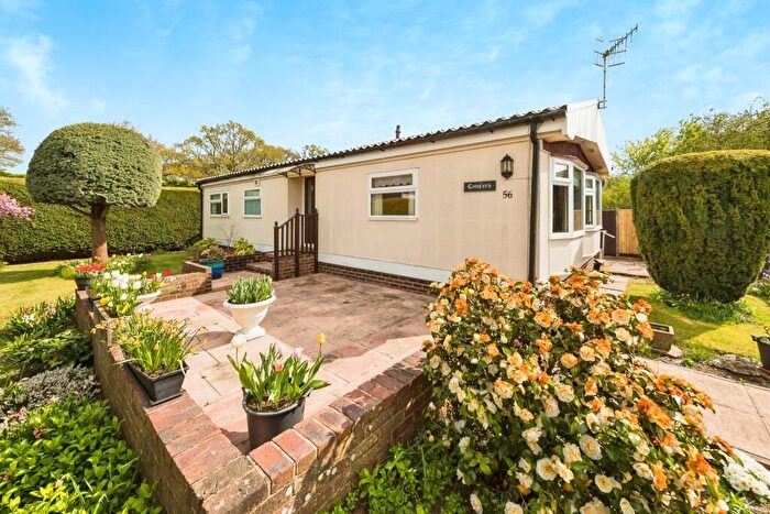 2 Bedroom Park Home For Sale In Laburnum Court, Smallfield, Horley, RH6