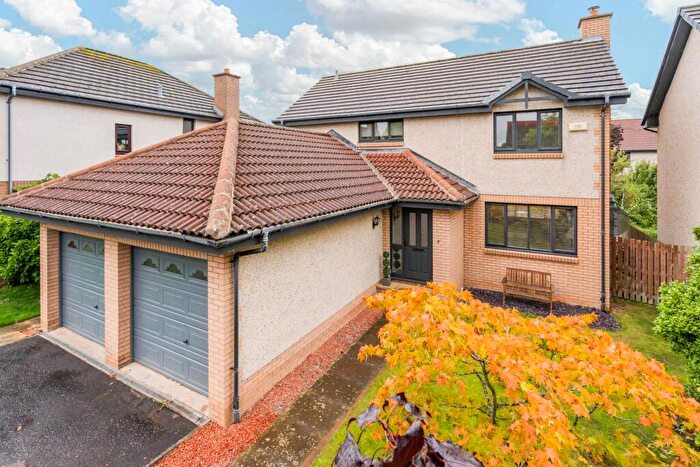 4 Bedroom Detached House For Sale In Netherbank, Liberton, Edinburgh, EH16