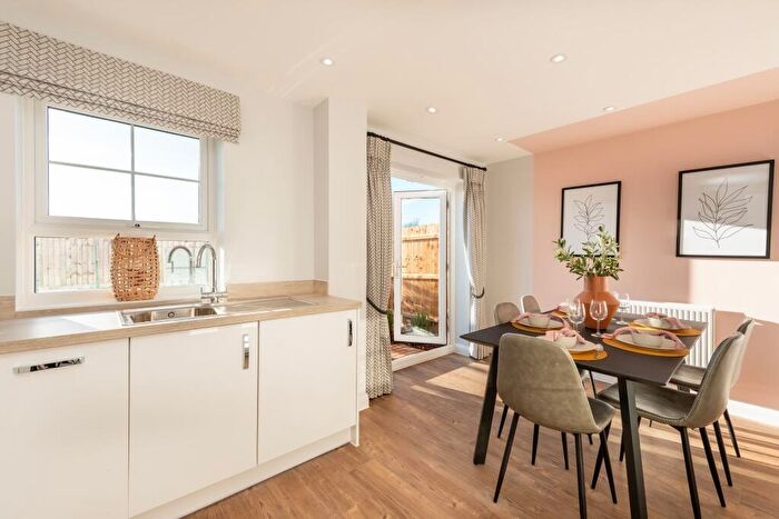 3 Bedroom Terraced House For Sale In Stratford Drive Overstone, NN6