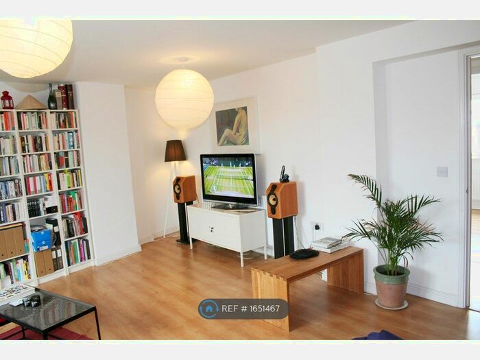 1 Bedroom Flat To Rent In Mare Street, London, E8
