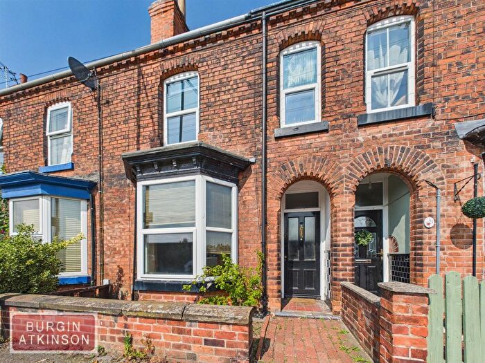 2 Bedroom Terraced House For Sale In Station Road, Retford, Notts, DN22