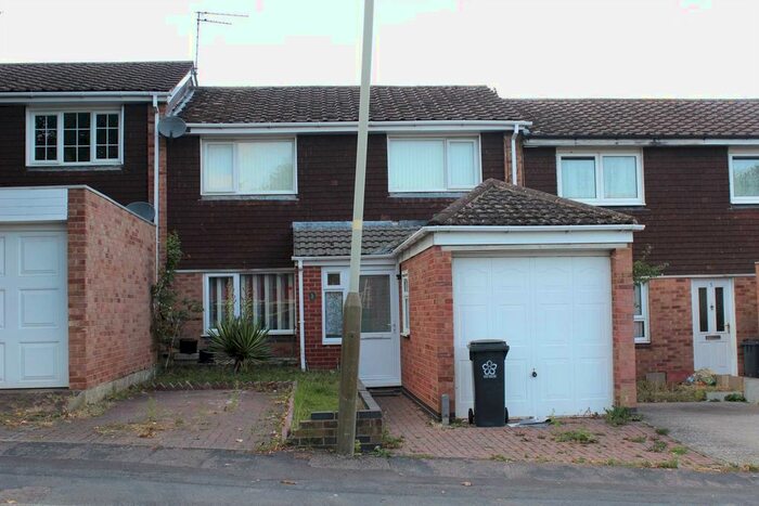 3 Bedroom Town House To Rent In Balderstone Close, Leicester, LE5