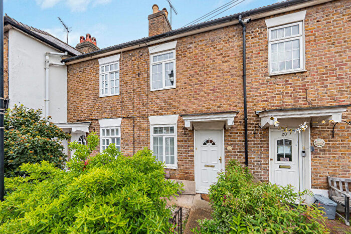 2 Bedroom Cottage For Sale In Just Off High Street, SL1