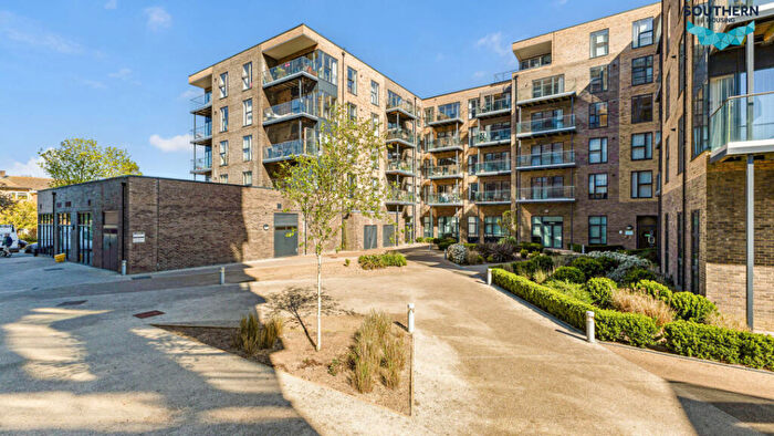 2 Bedroom Flat For Sale In Causeway Place, A The Causeway, Worthing, BN12
