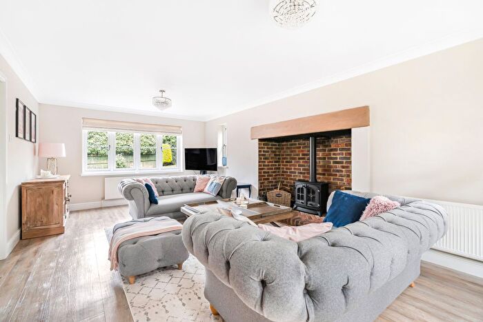 5 Bedroom Detached House For Sale In The Lindens, Hemel Hempstead, HP3