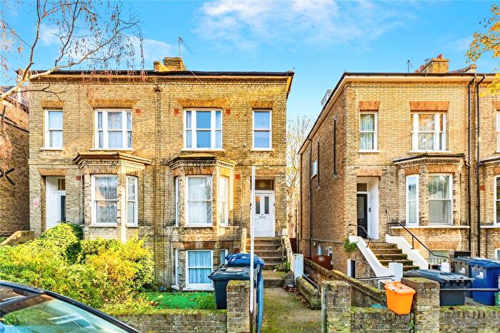 1 Bedroom Flat To Rent In Oxford Road, London, W5