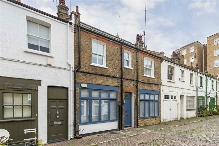 2 Bedroom Property To Rent In Montagu Mews South, London, W1H