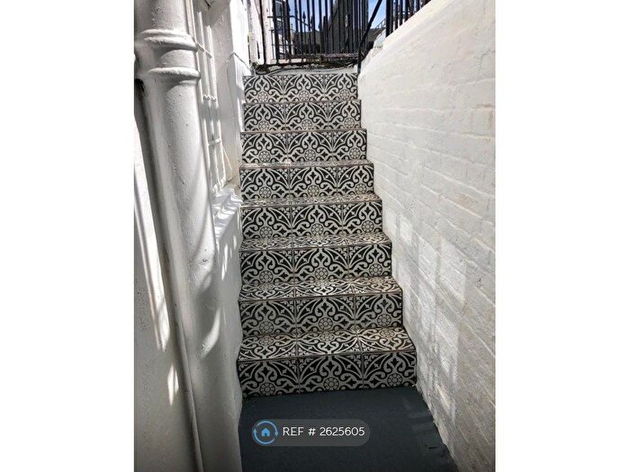 1 Bedroom Flat To Rent In Russell Square, Brighton, BN1