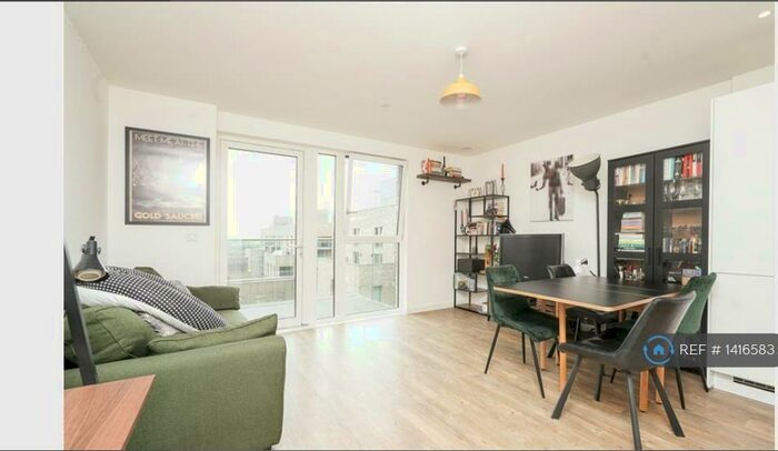 1 Bedroom Flat To Rent In Chamberlain Court, London, E13