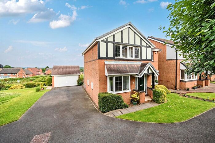 4 Bedroom Detached House For Sale In Camberley Way, Pudsey, West Yorkshire, LS28