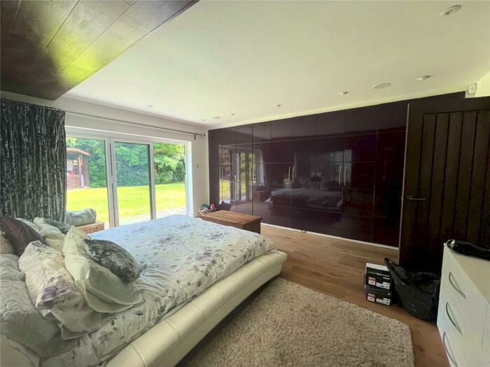 5 Bedroom Bungalow To Rent In Station Road, Lingfield, RH7