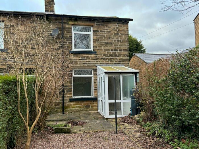 1 Bedroom End Of Terrace House To Rent In Green Terrace Square, Halifax, HX1