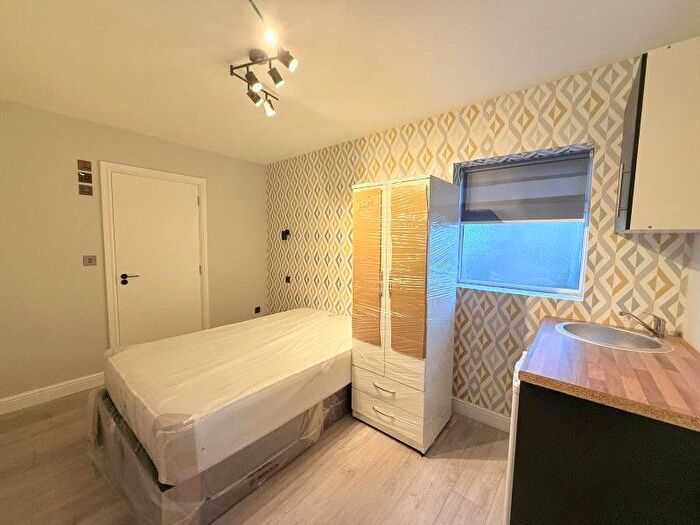 1 Bedroom Studio To Rent In Ash Road, Aldershot, GU12