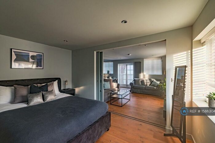 1 Bedroom Flat To Rent In Friday Street, Henley-On-Thames, RG9