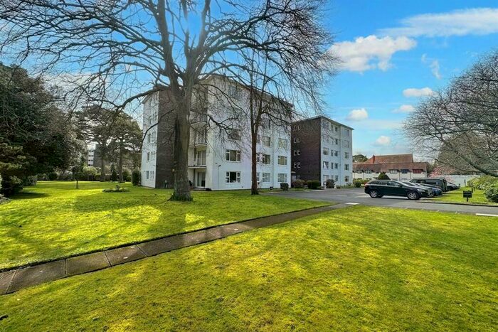 2 Bedroom Apartment To Rent In Ashton Court, Branksome Park, BH13