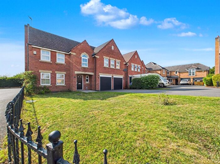 5 Bedroom Detached House To Rent In Large Detached Property With Views, Acresview Close, Allestree, Derby, DE22