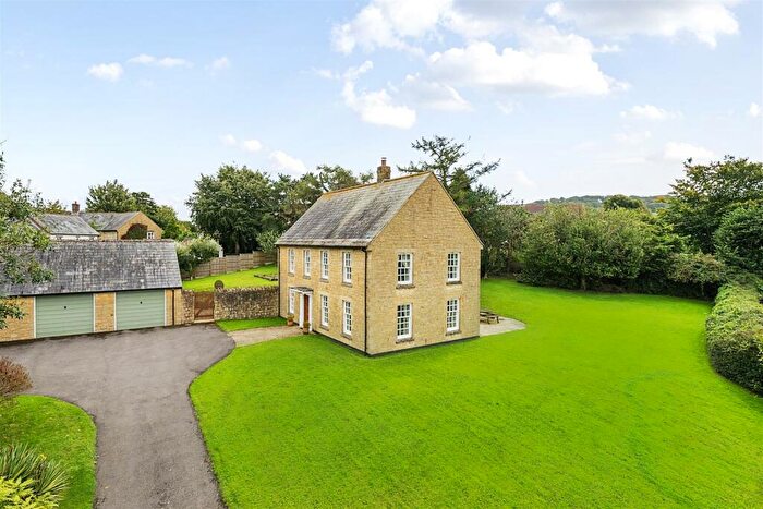 4 Bedroom Detached House For Sale In West Street, Broadwindsor, Beaminster, DT8