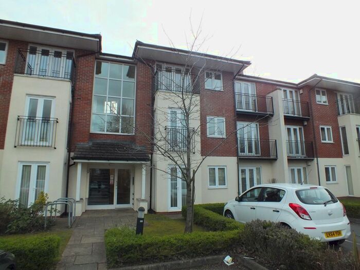 2 Bedroom Flat To Rent In 294 Haslucks Green Road, Shirley, Solihull B90