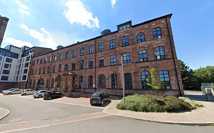 2 Bedroom Flat To Rent In Victoria Riverside, Atkinson Street, LS10