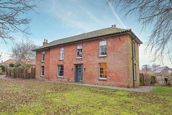 7 Bedroom Detached House For Sale In Marshgate, North Walsham, NR28