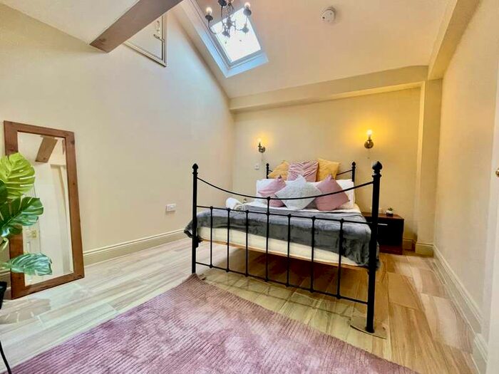 1 Bedroom Flat To Rent In St Stephens Square, Norwich, NR1