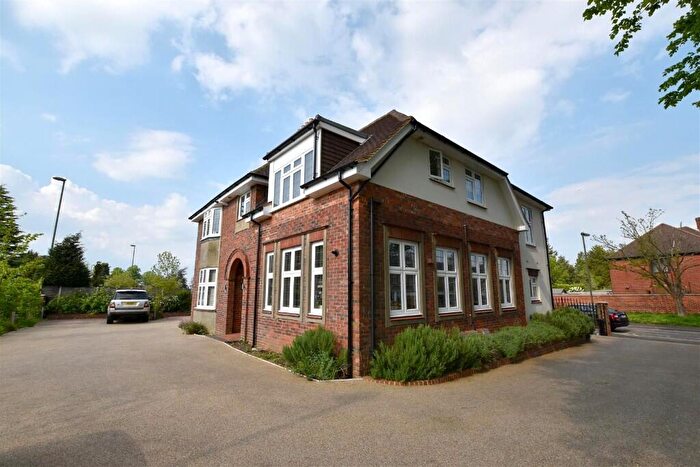 1 Bedroom Flat To Rent In Brighton Road, Banstead, Surrey, SM7