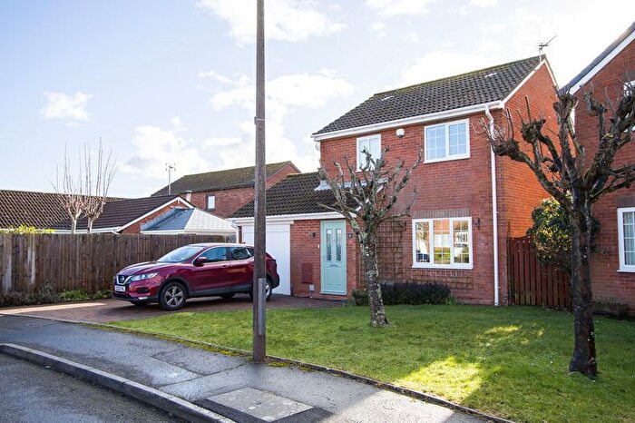 3 Bedroom Detached House For Sale In Bittern Way, Penarth, CF64