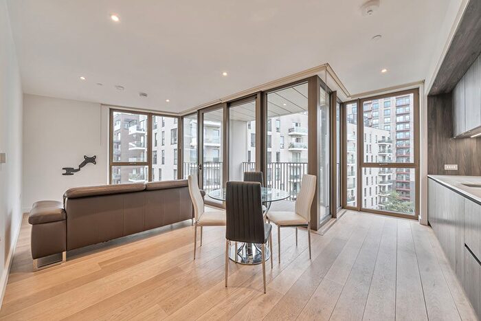 2 Bedroom Flat For Sale In Reminder Lane, London, SE10