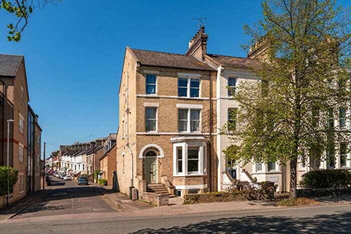2 Bedroom Flat For Sale In Chesterton Road, Cambridge, CB4