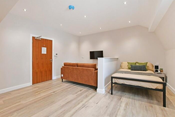Apartment To Rent In , Huttons Buildings, City Centre, S1