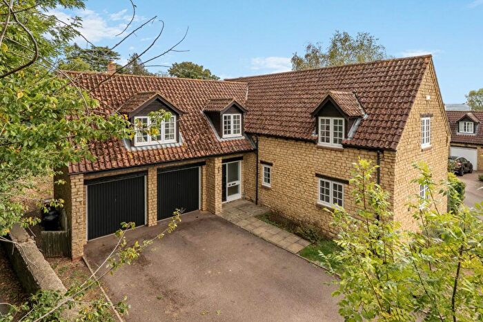 5 Bedroom Detached House For Sale In Glebe Farm Court, Wilby Lane, Great Doddington, Northamptonshire, NN29
