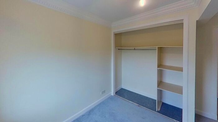 2 Bedroom Flat To Rent In Hermand Crescent, Edinburgh, EH11