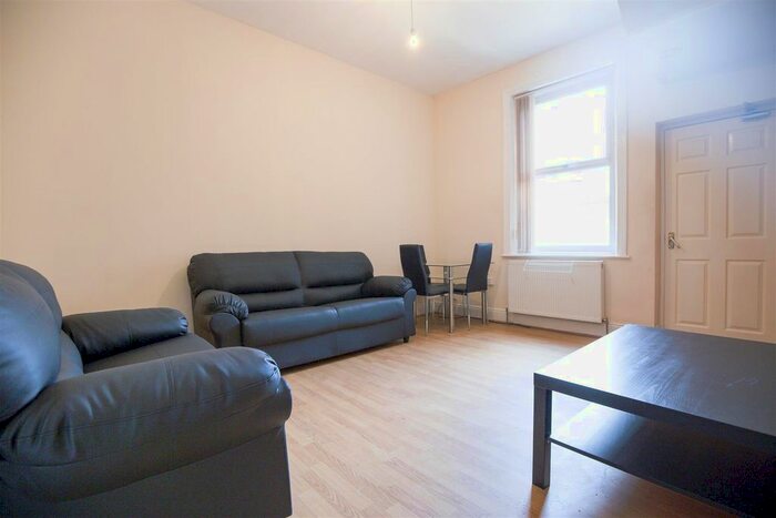 5 Bedroom Terraced House To Rent In Grosvenor Road, Jesmond, Newcastle Upon Tyne, NE2