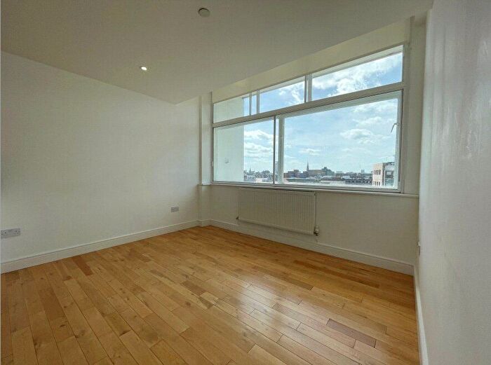 2 Bedroom Flat For Sale In Lee Street, Leicester, Leicestershire, LE1