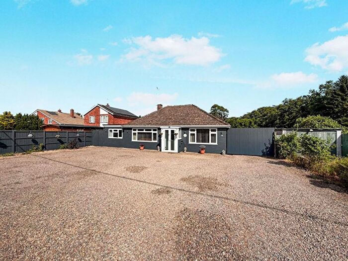 4 Bedroom Detached Bungalow For Sale In Swaffham Road, Mundford, IP26