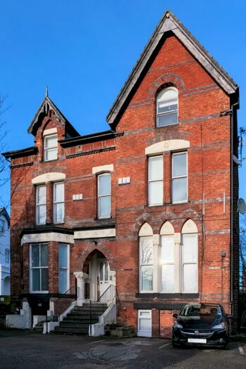 3 Bedroom Flat To Rent In Croxteth Road, Liverpool, Merseyside, L8