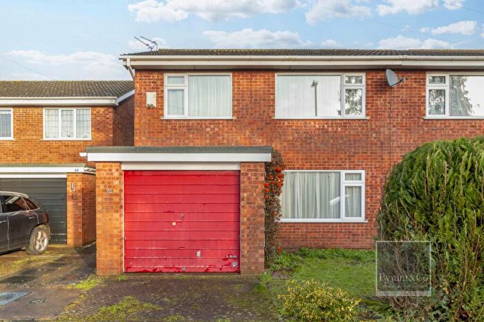 3 Bedroom Semi Detached House For Sale In Aylesbury Close, Norwich, NR3