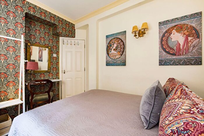 2 Bedroom Flat To Rent In Bourdon Street, Mayfair, W1K