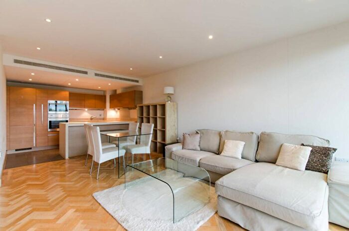 2 Bedroom Flat To Rent In Chelsea Bridge Wharf, Battersea Park, London, SW11