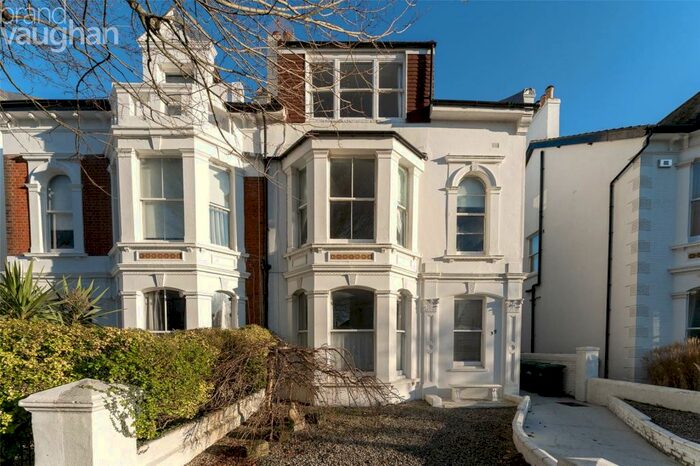 1 Bedroom Flat To Rent In Westbourne Villas, Hove, East Sussex, BN3